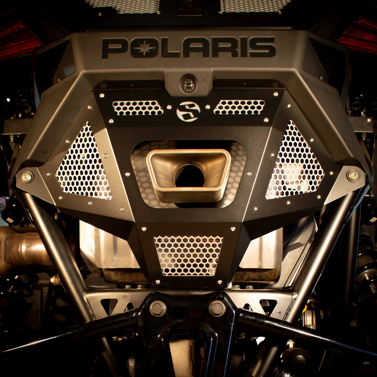 SDR Polaris Pro R Rear Exhaust Cover