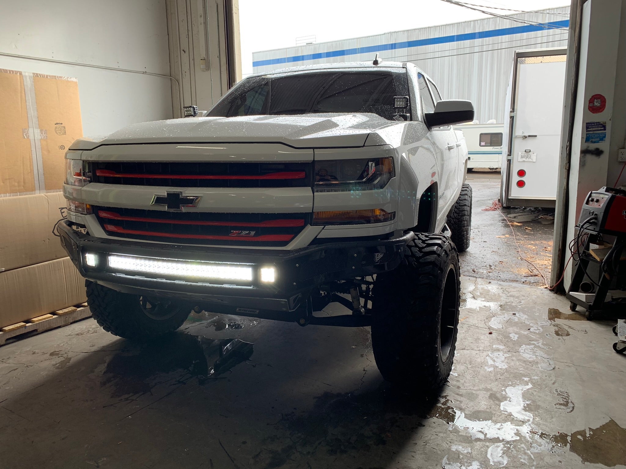 2014+ Chevy / GMC Pillar Mounts